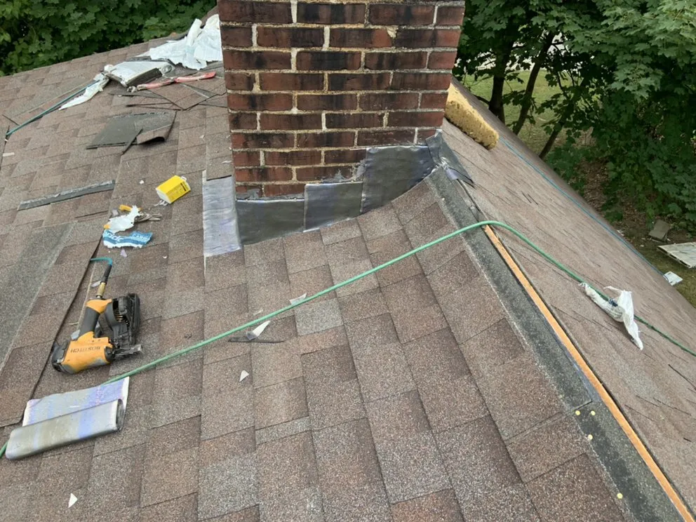 Slide of Ecua Roofing Costruction