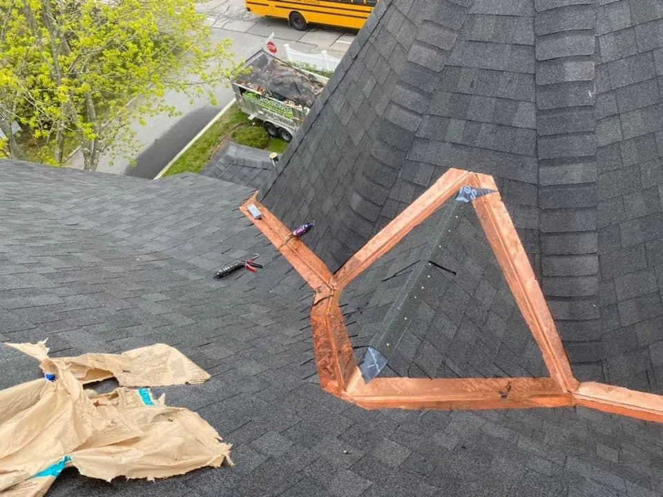 Slide of Ecua Roofing Costruction