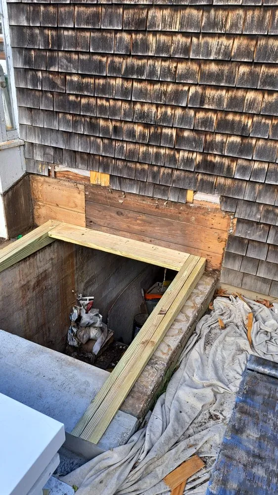 Slide of Ed Pomprowicz Master Carpenter