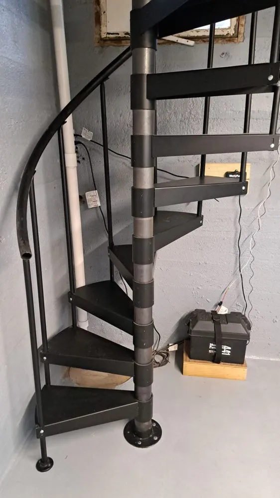 Slide of Ed Pomprowicz Master Carpenter