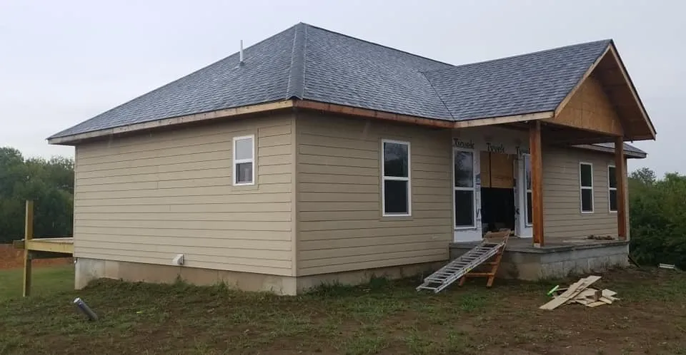 Slide of Eddie's Exterior Solutions