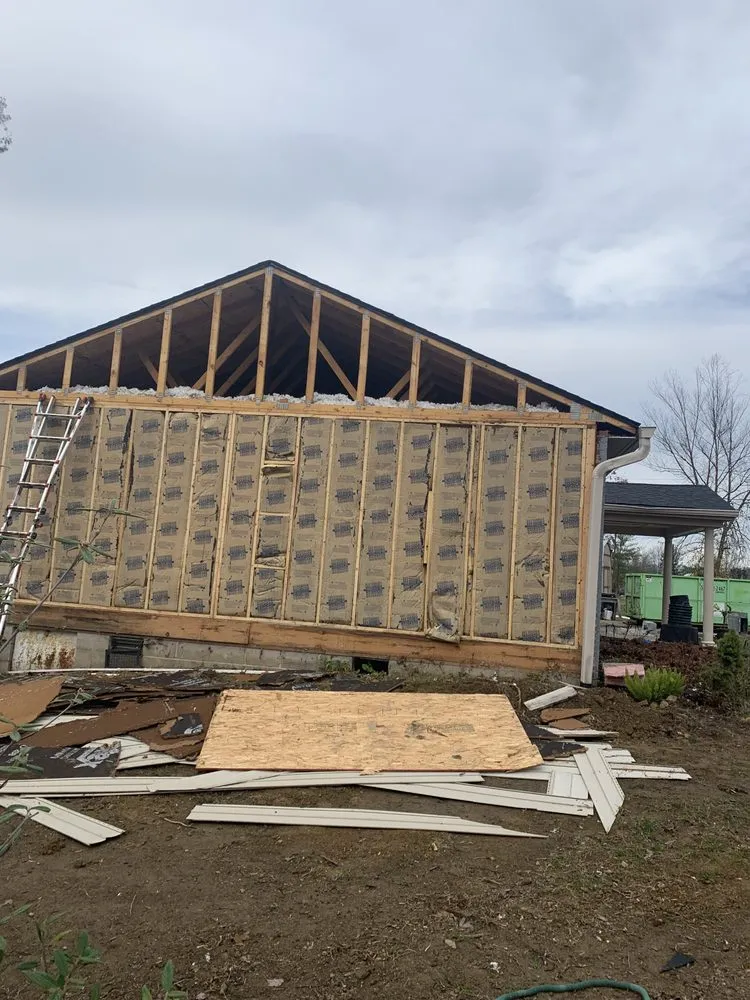 Slide of Eddys Construction