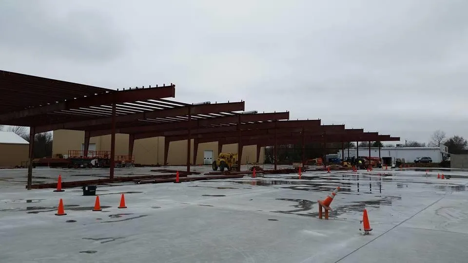 Reliable flat roof repair in Burlington Junction, MO - Edge Contractors