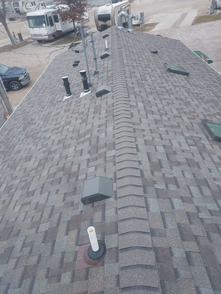 Slide of Edi Remodeling and Roofing