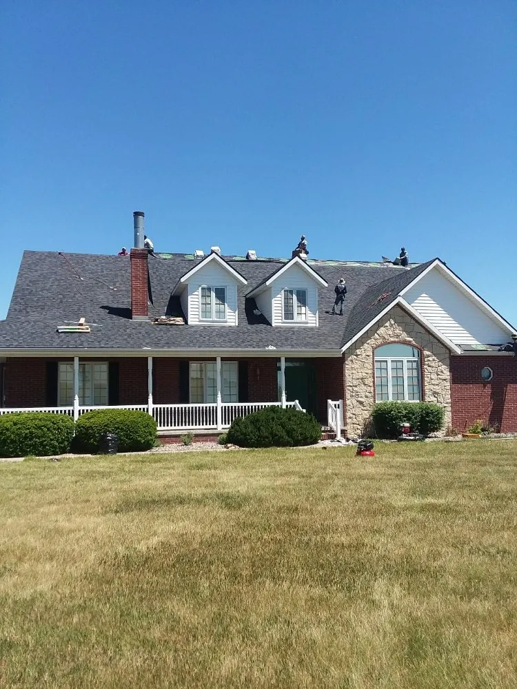 Slide of Edi Remodeling and Roofing