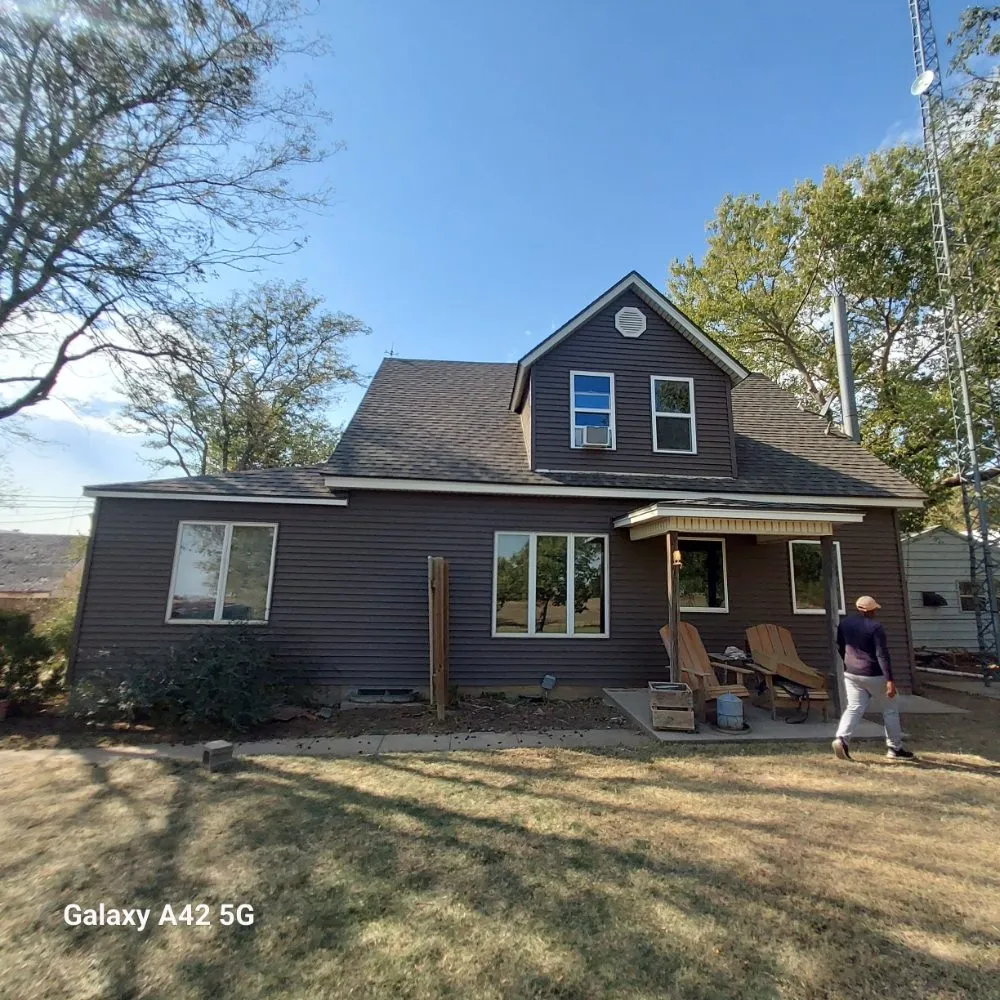 Slide of Edi Remodeling and Roofing