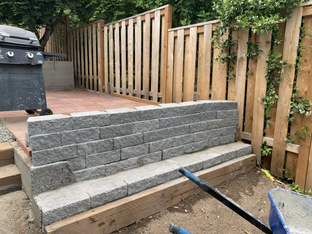 Slide of Edificar Construction