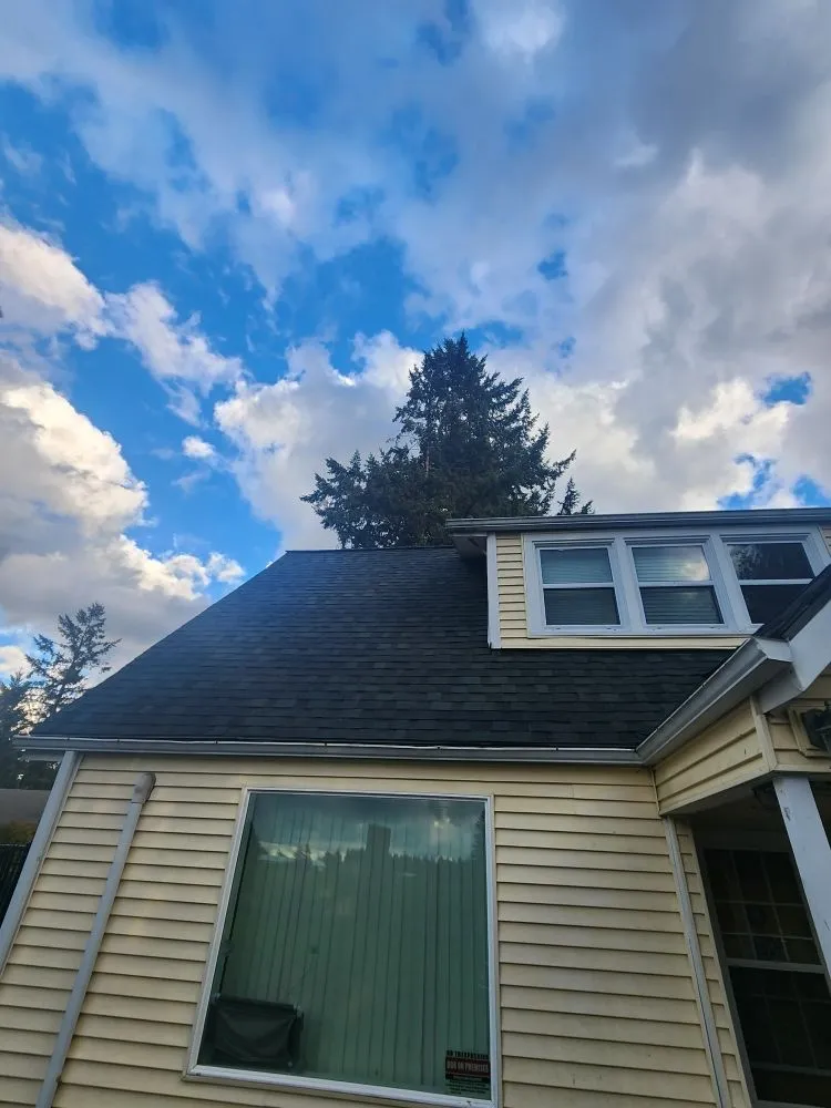 Slide of Edificar Construction