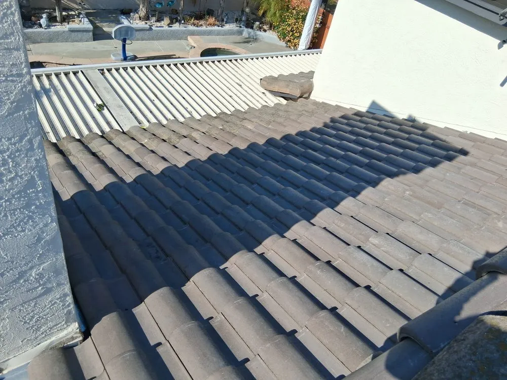 Slide of Edosy Construction