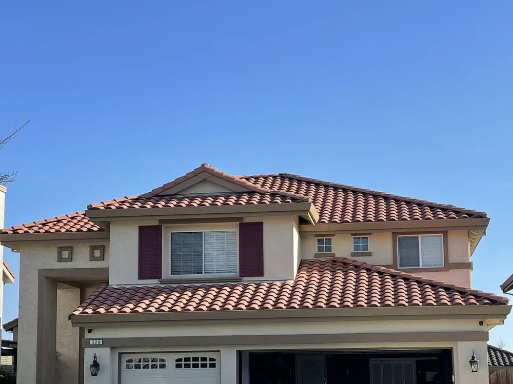 Slide of Ed’s Roof Cleaning & Handyman Service