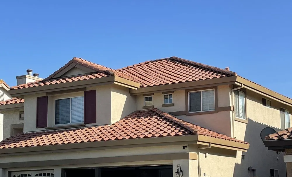 Slide of Ed’s Roof Cleaning & Handyman Service