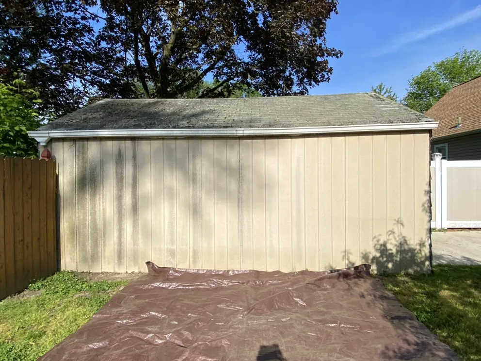 Slide of Ed's Roofing & Siding