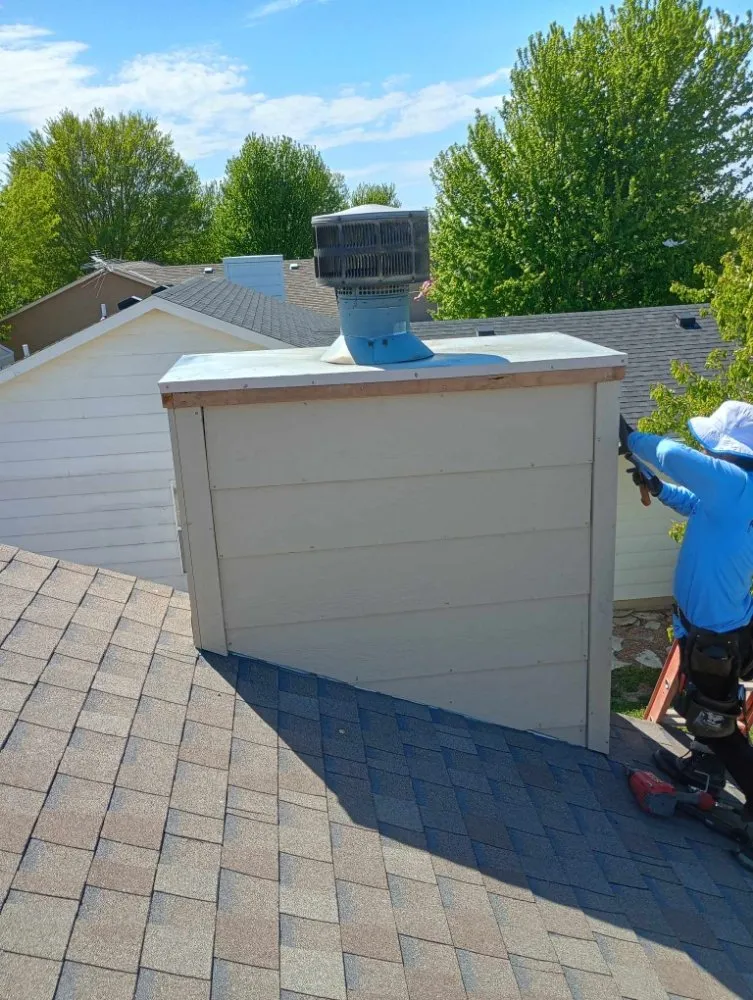 Slide of Eds Roofing