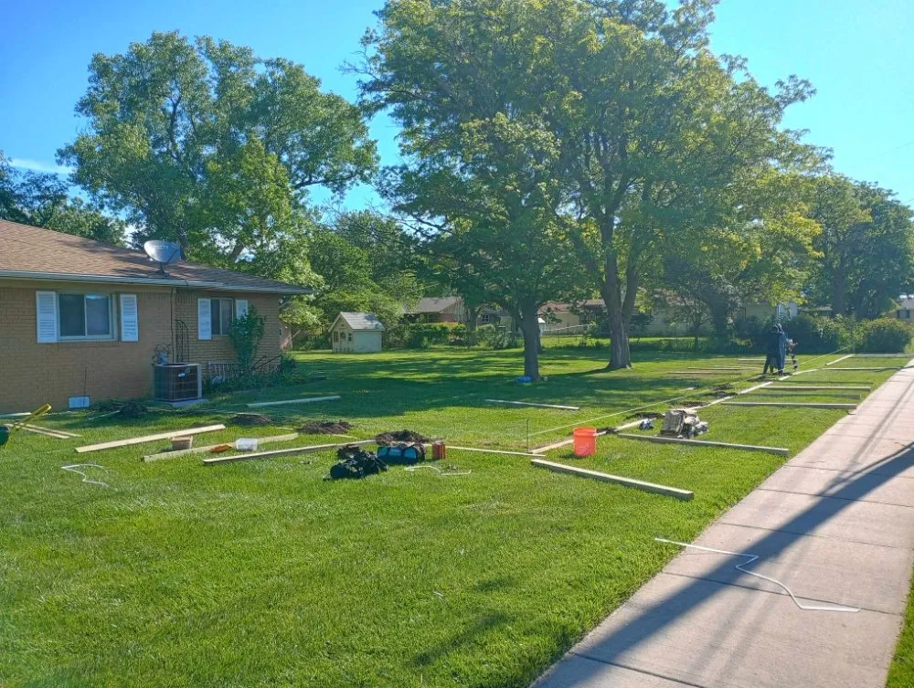 Slide of Eds Roofing