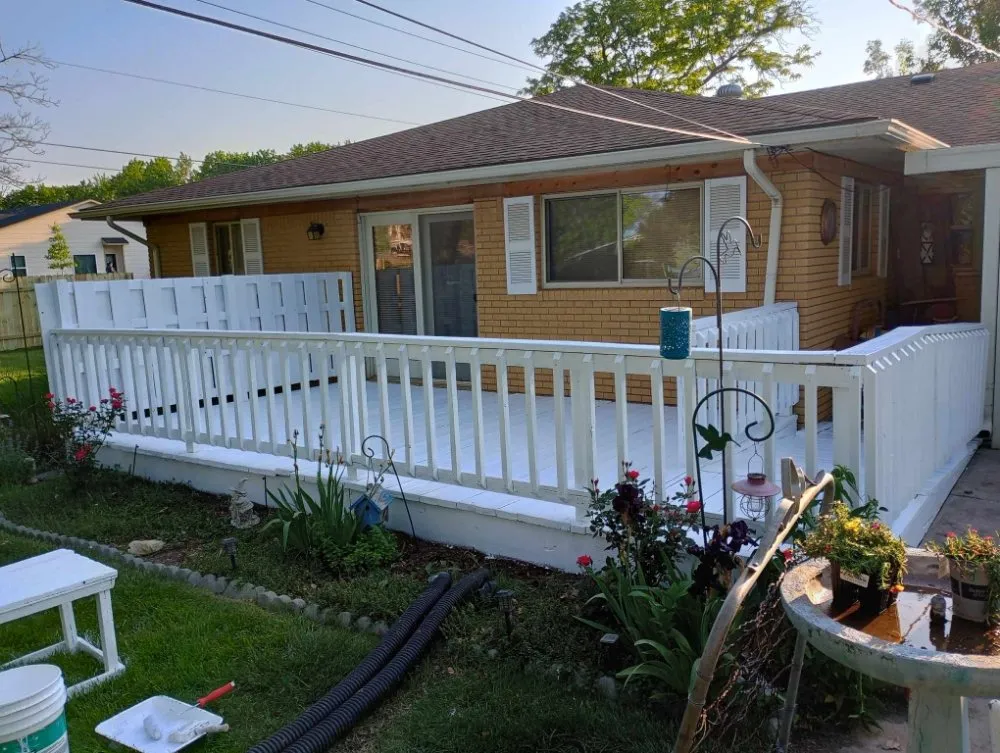 Slide of Eds Roofing