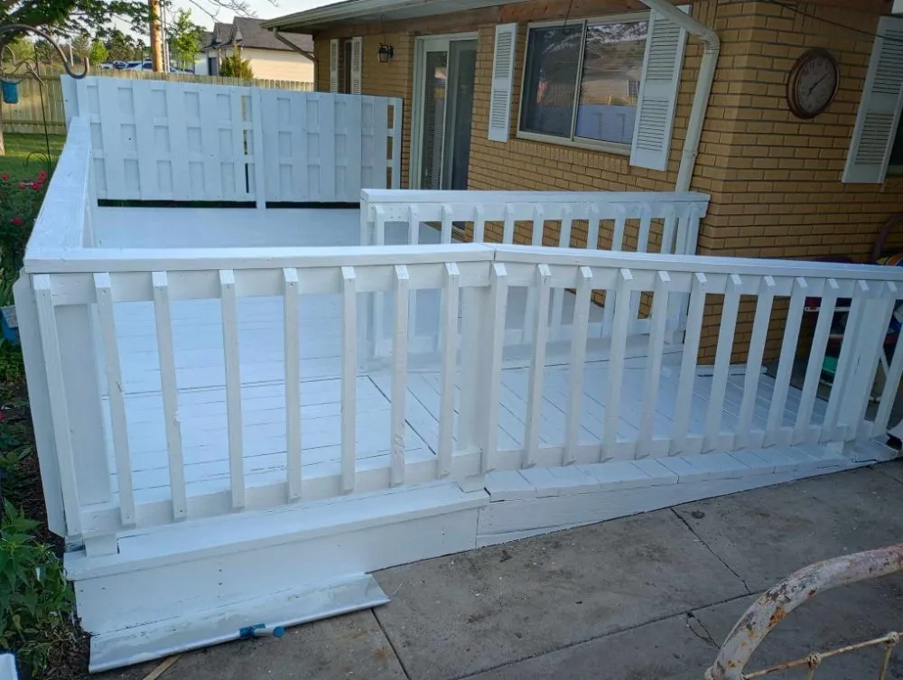 Slide of Eds Roofing