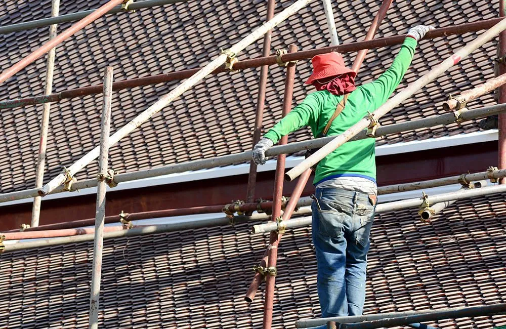 Slide of Edward's Roofing & Exteriors