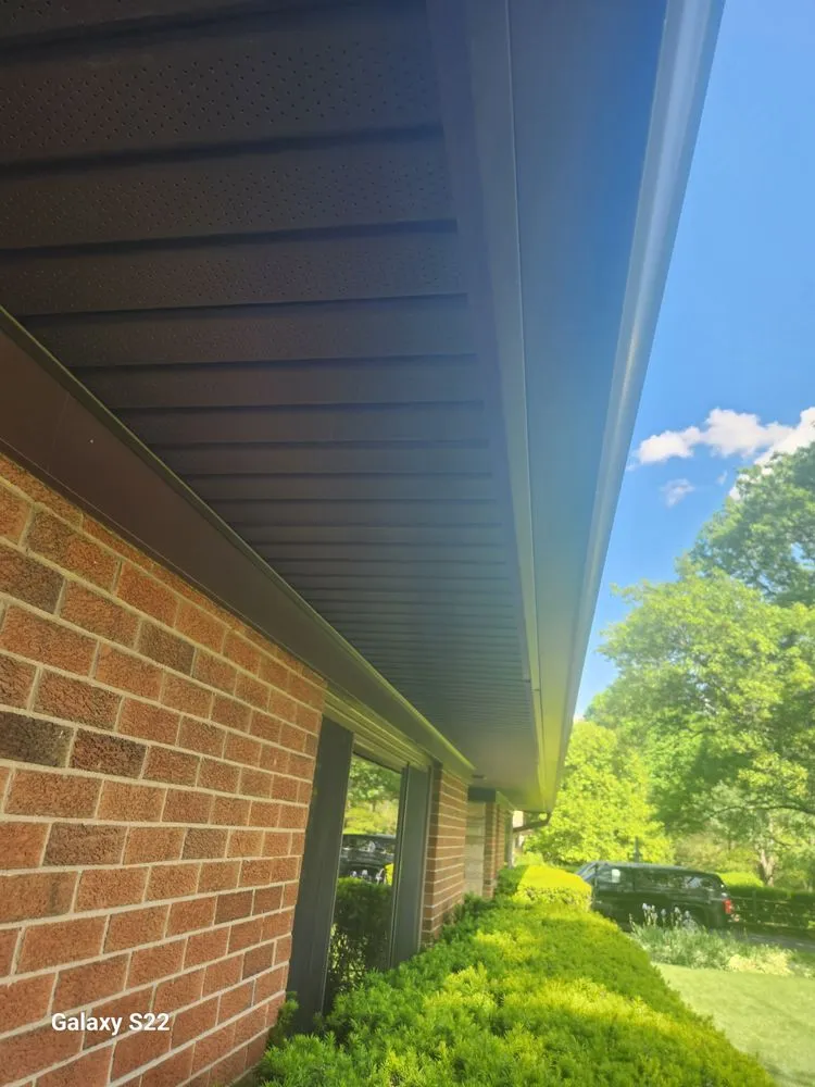 Slide of Edwards Roofing & Siding