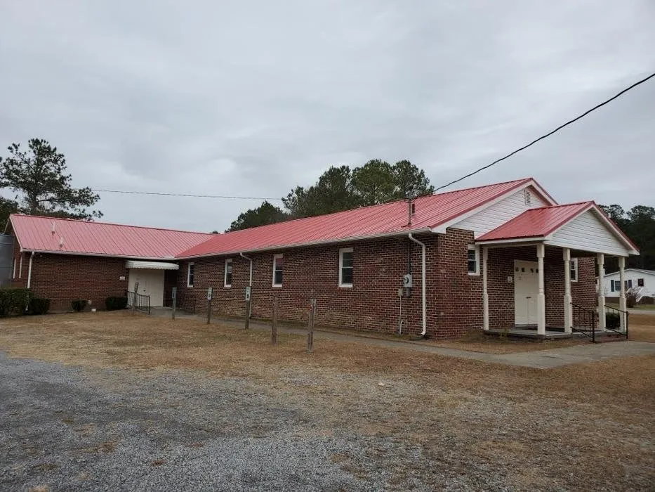 Slide of Edwards Roofing