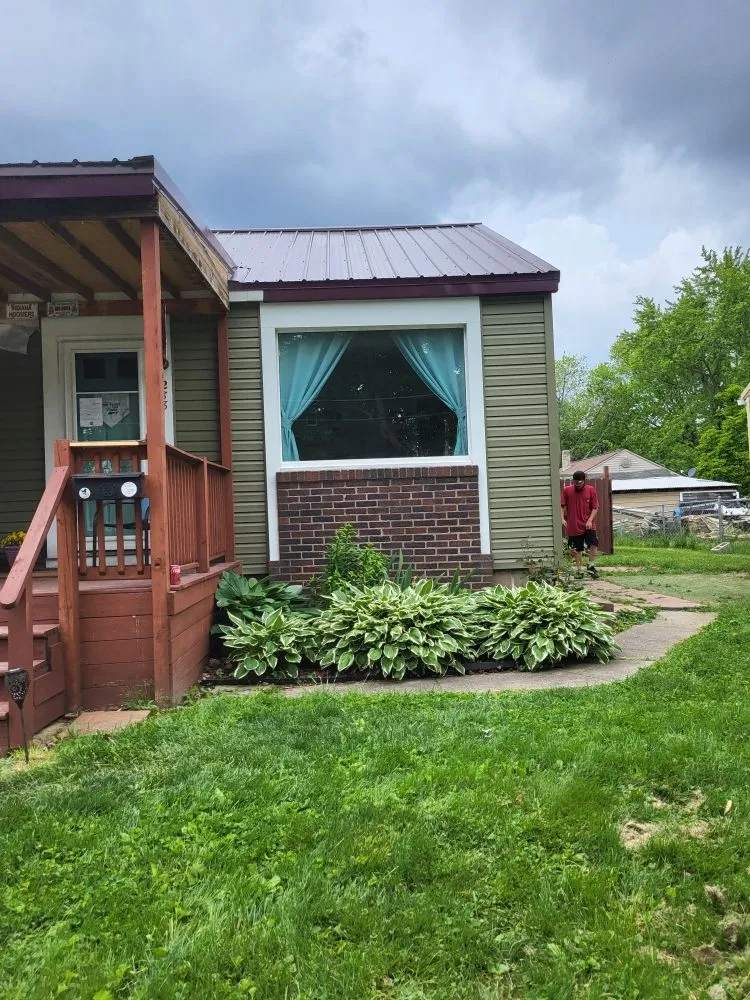 Slide of E&E Construction