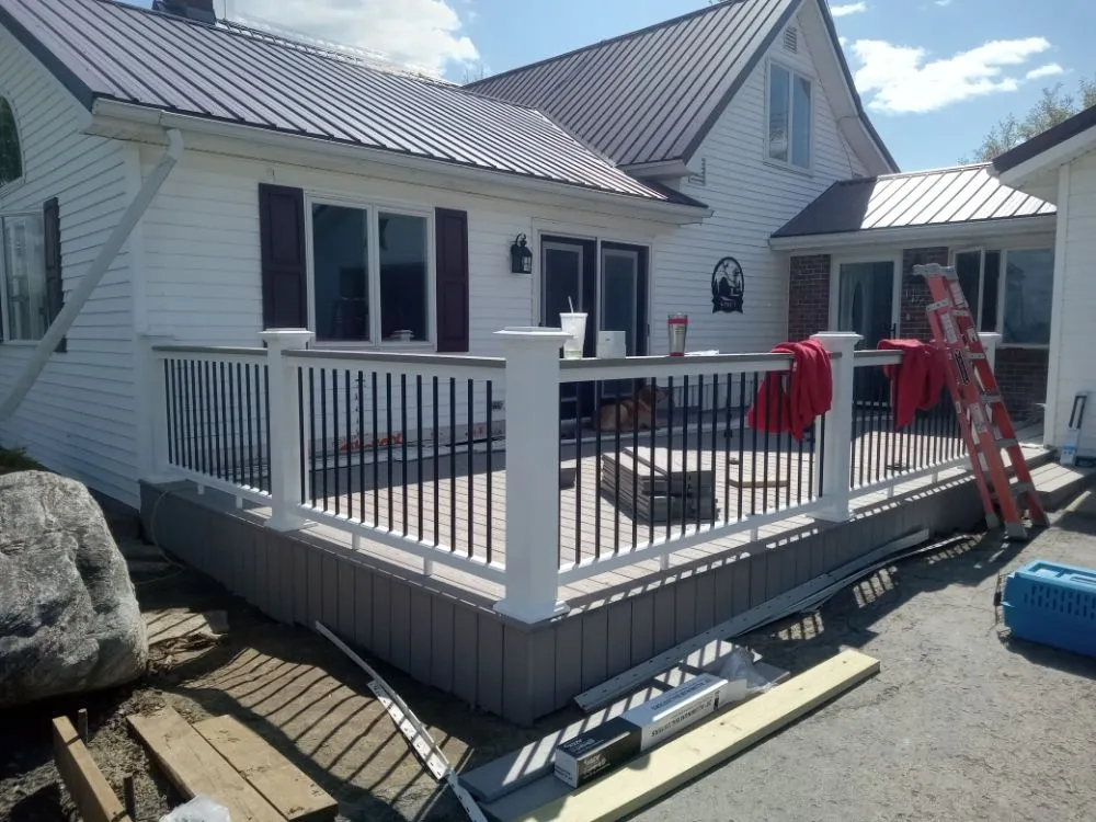 Slide of E&E Construction