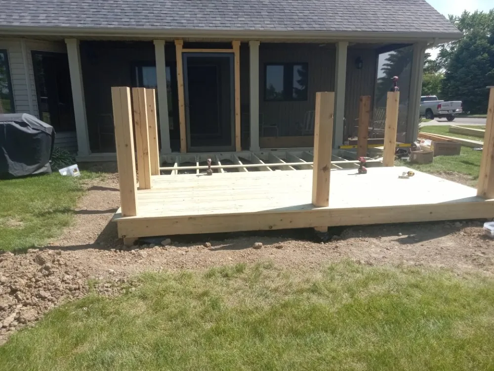 Slide of E&E Construction