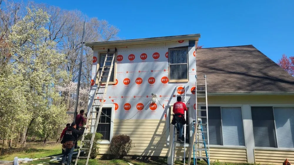 Slide of E&E Contracting