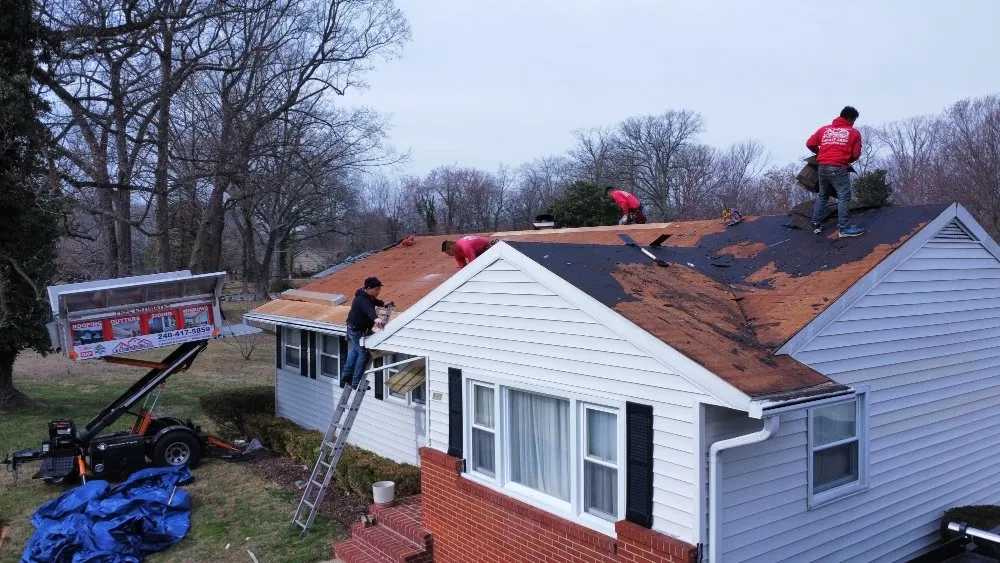 Slide of E&E Contracting