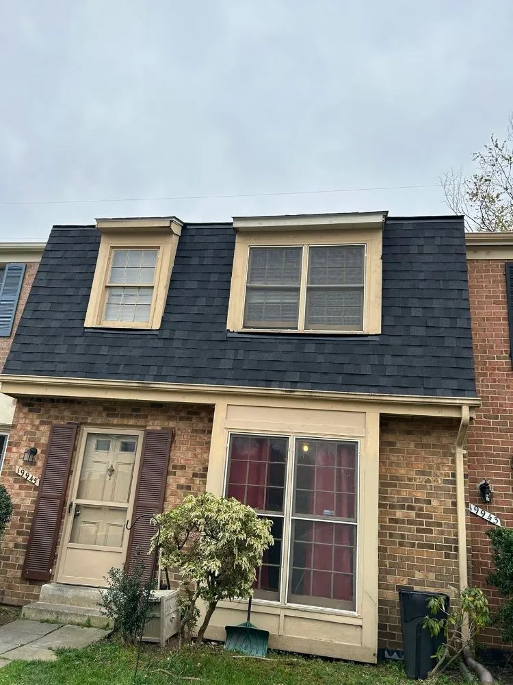 Slide of E&E Contracting