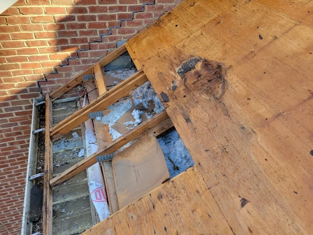 Slide of E&E Contracting