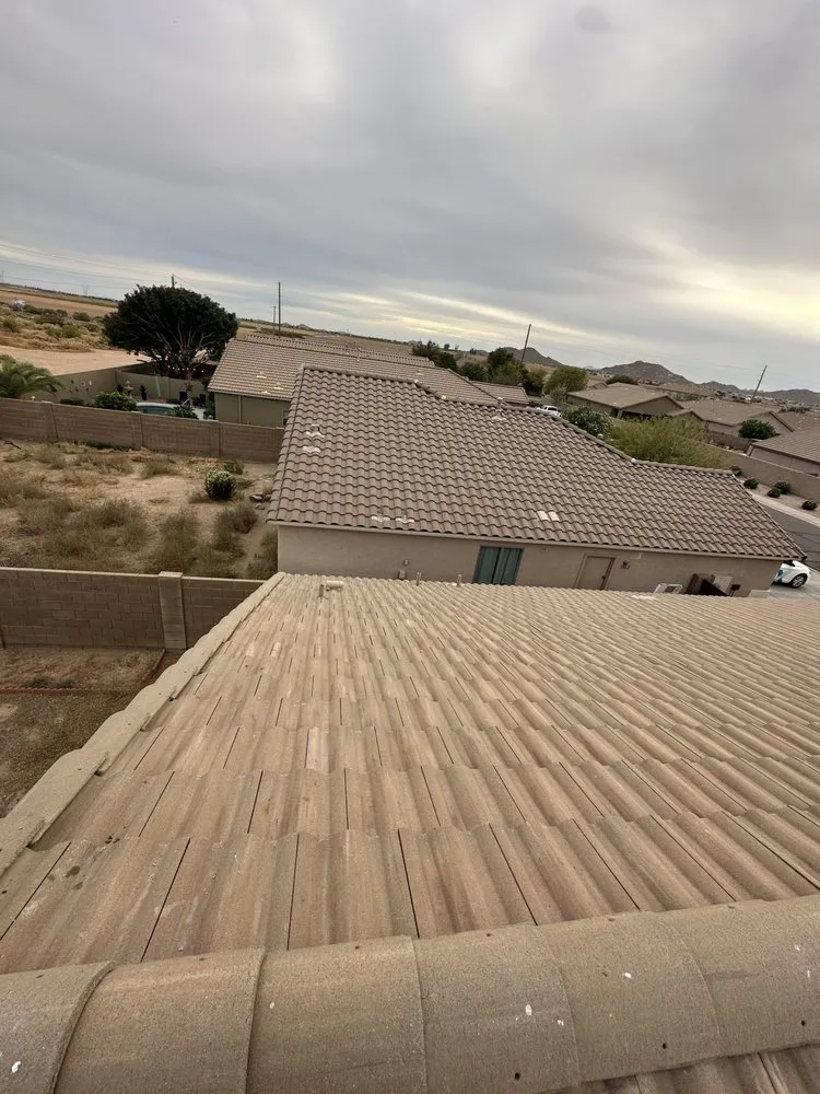 Slide of E&E Roofing