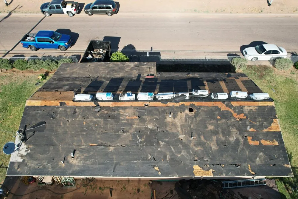 Slide of E&E Roofing