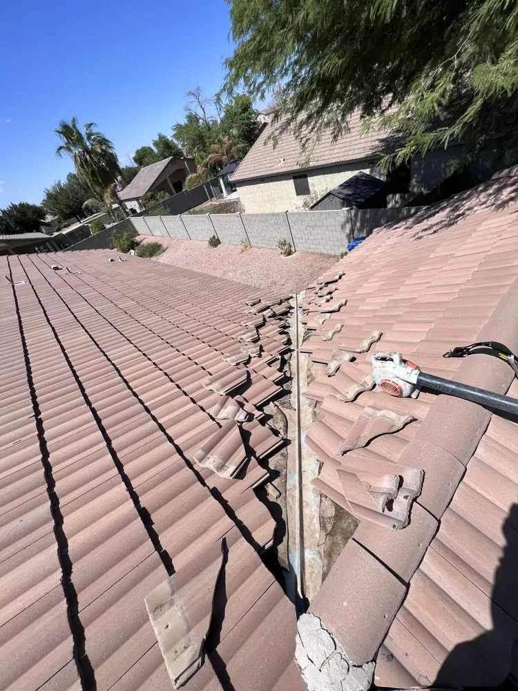 Slide of E&E Roofing