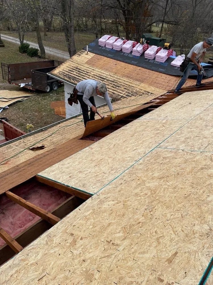 Slide of EEC Windows, Siding & Roofing