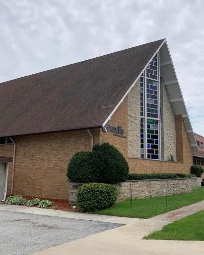 Slide of Eenigenburg Exteriors