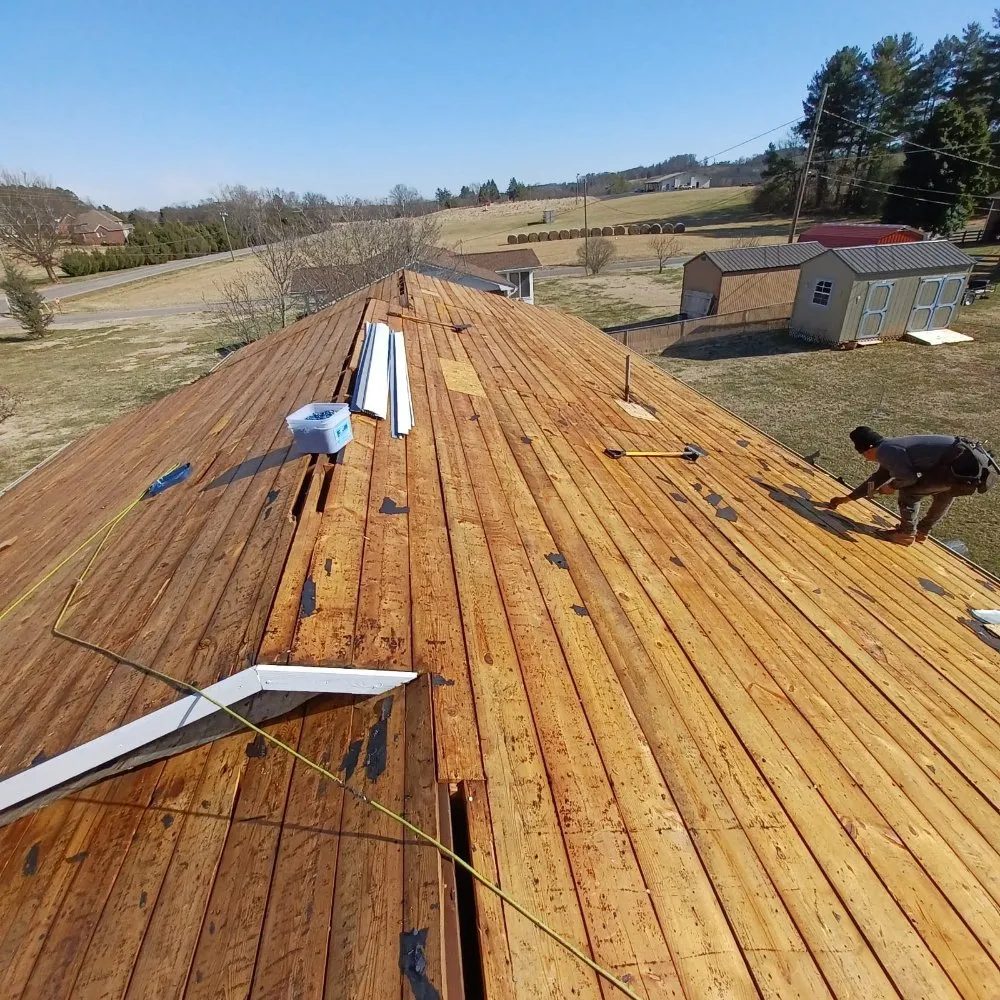 Slide of E&F Roofing & Construction