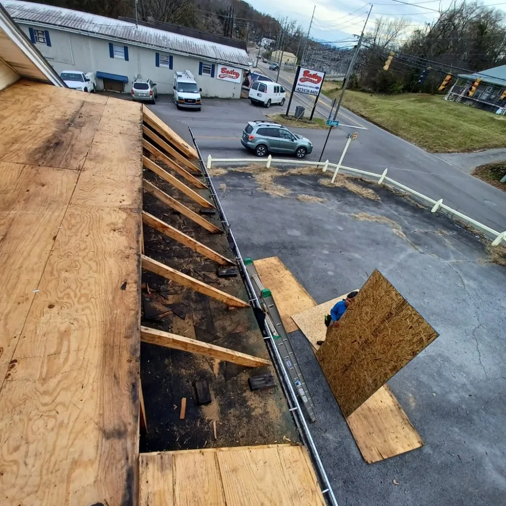 Slide of E&F Roofing & Construction