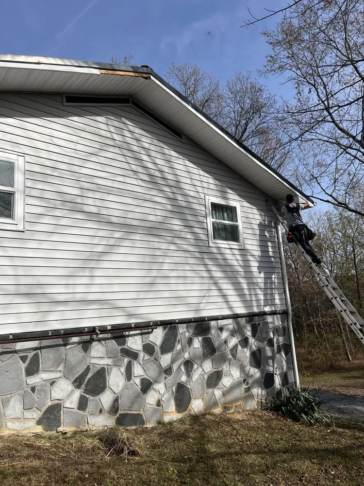 Slide of E&F Roofing & Construction