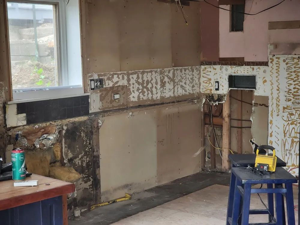 Slide of Eicher Roofing