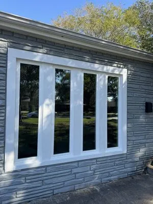 Eight Point Exteriors Logo