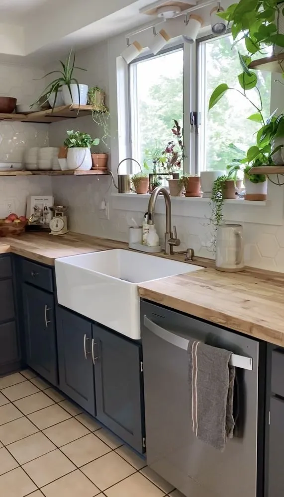 Slide of Eirhart Construction