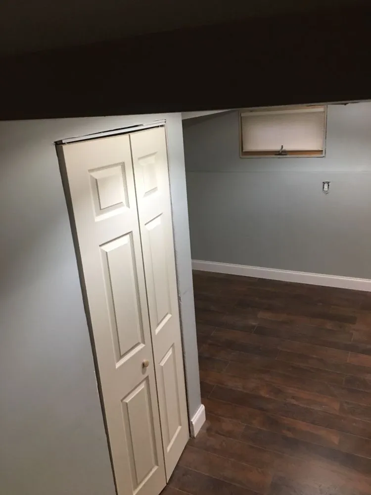 Slide of E&J Roofing