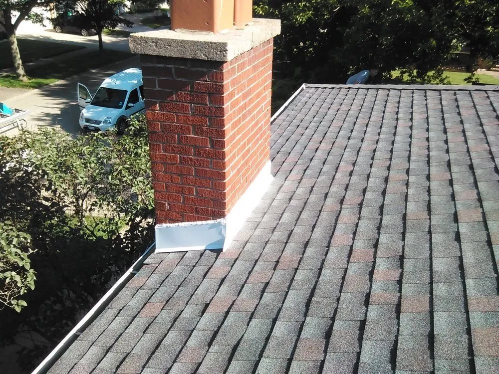 Slide of El Amigo Construction