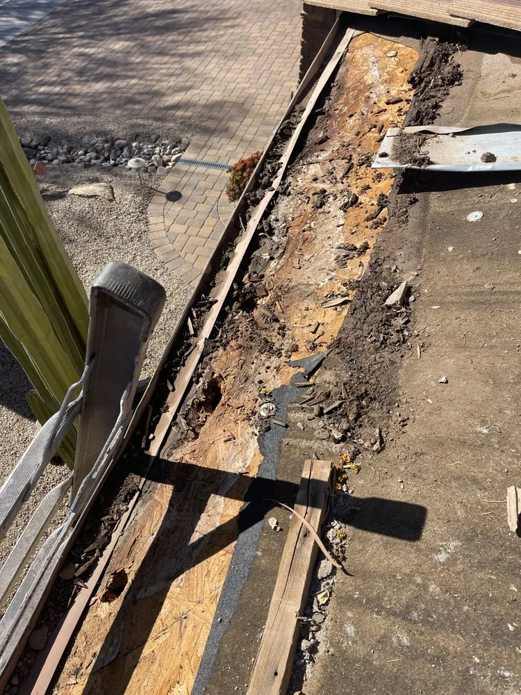 Slide of El Dorado Roofing