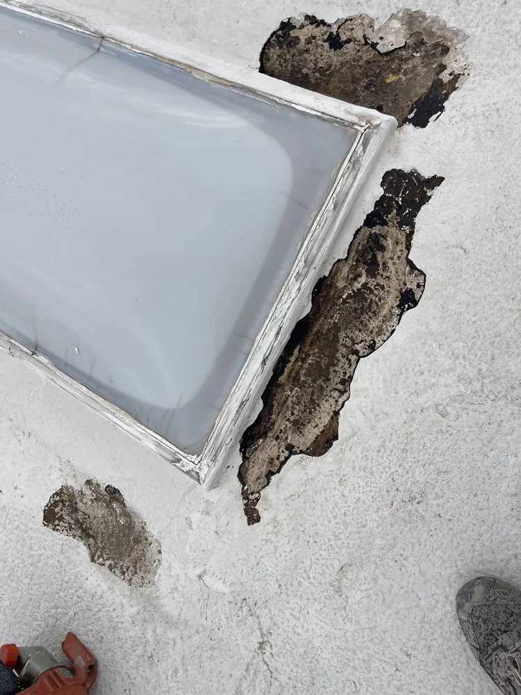 Slide of El Dorado Roofing