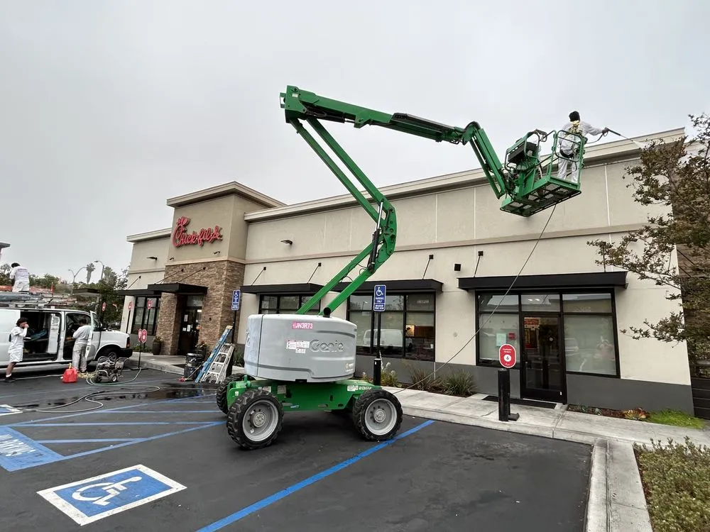 Slide of El Lay Construction