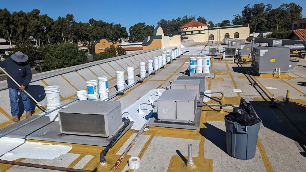 Slide of El Lay Construction