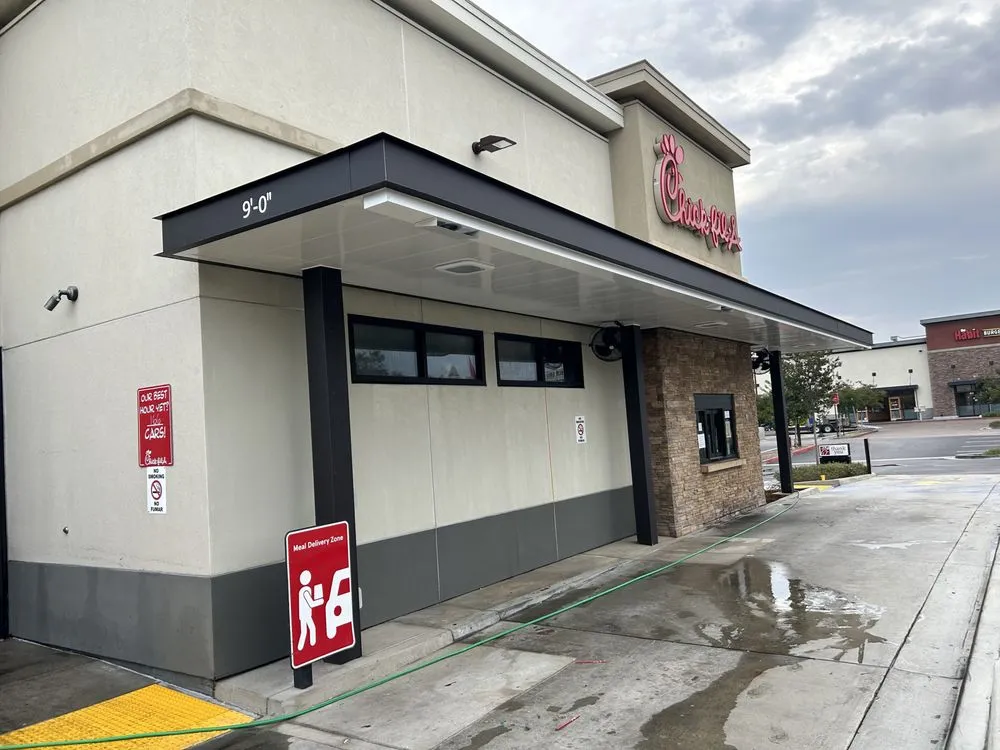 Slide of El Lay Construction