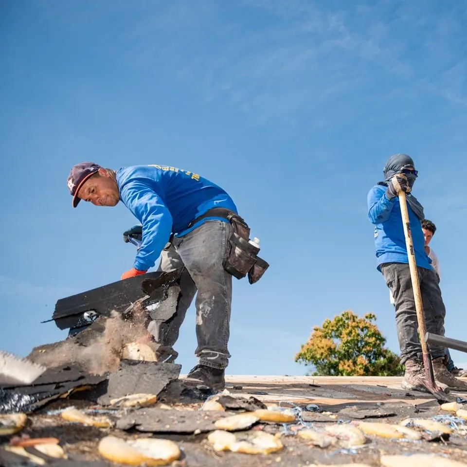 Licensed shingle roofing service in Port St. Lucie, FL by El Mago Roofing