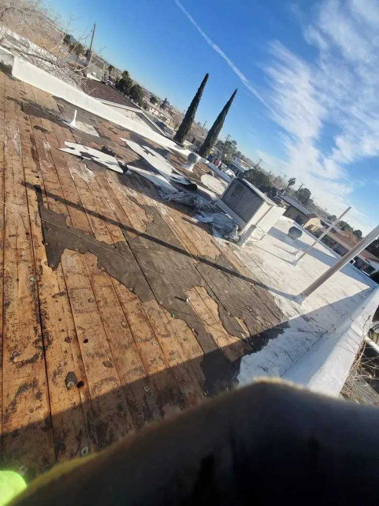 Slide of El Paso Roofing 915